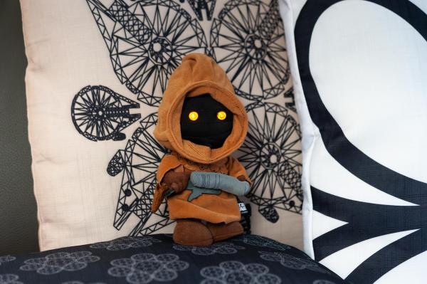 Star Wars: Medium Talking Plush: Jawa picture