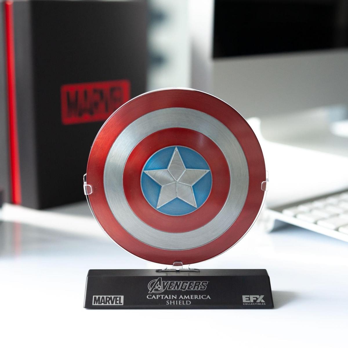 Marvel's The Avengers Captain America Shield 1:6 Scale Prop picture
