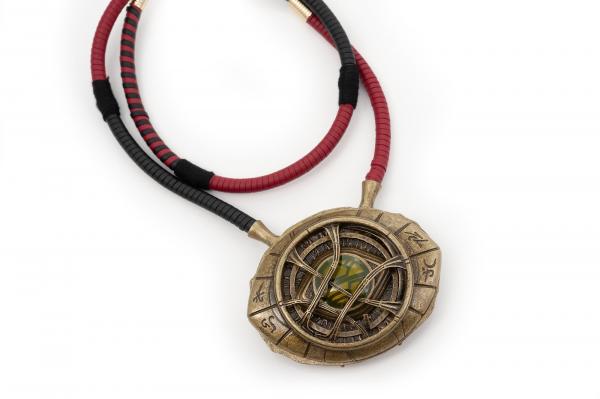 Avengers End Game Doctor Strange Eye of Agamotto 1:1 Replica picture