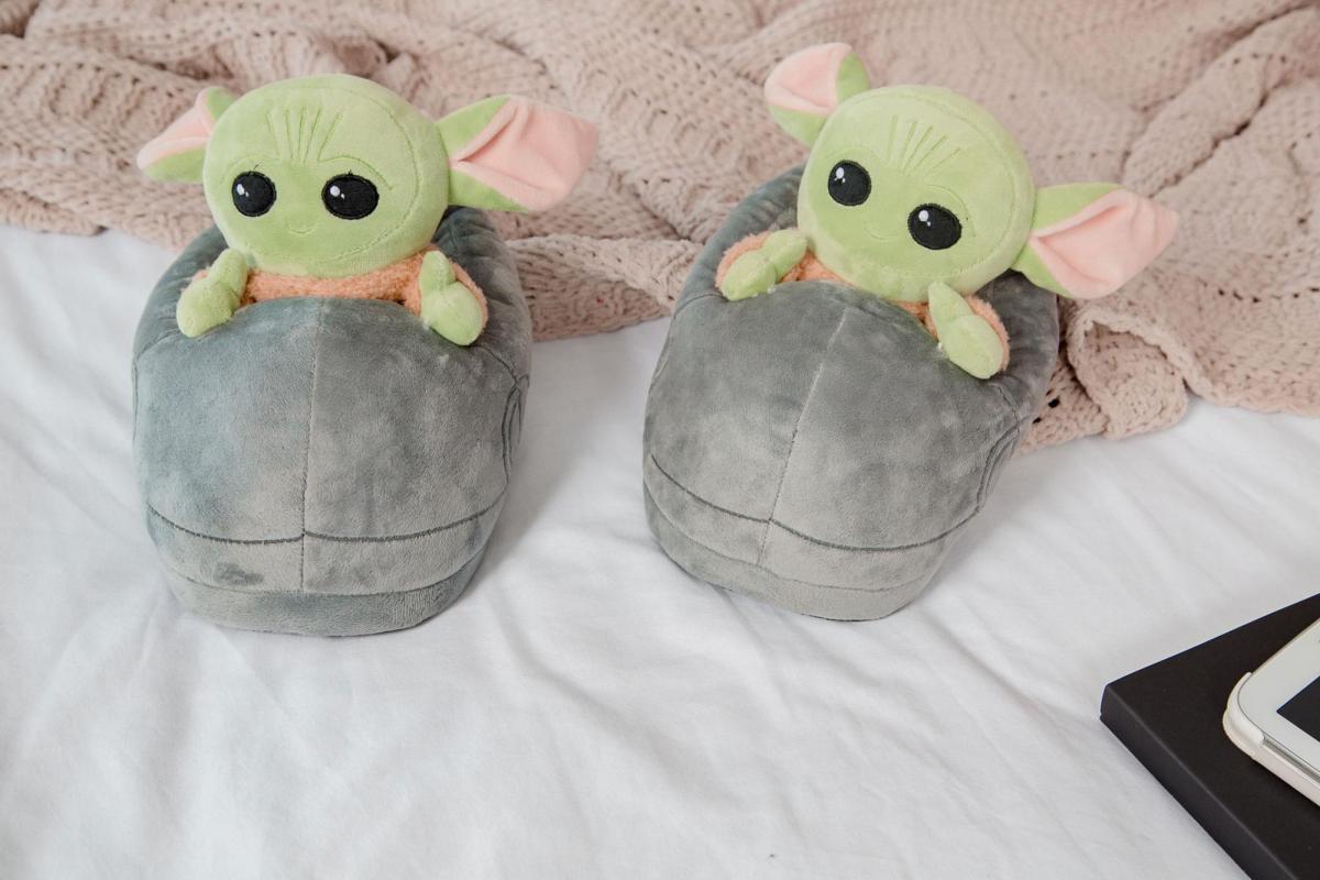 Star Wars The Child 3D Plush Slippers Size 8 picture