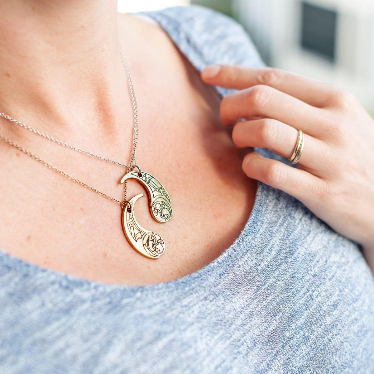 Star Wars Crescent Moon Haysian Smelt Pendant Necklace picture