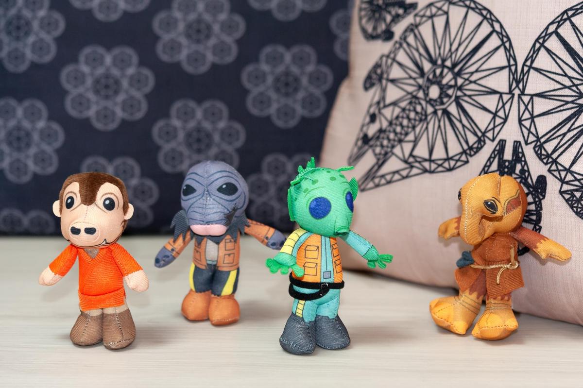 Star Wars Exclusive Cantina Villains Plush 4 Pack picture