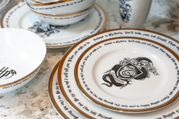 Harry Potter House Logos 16 Piece Ceramic Dinnerware Set picture