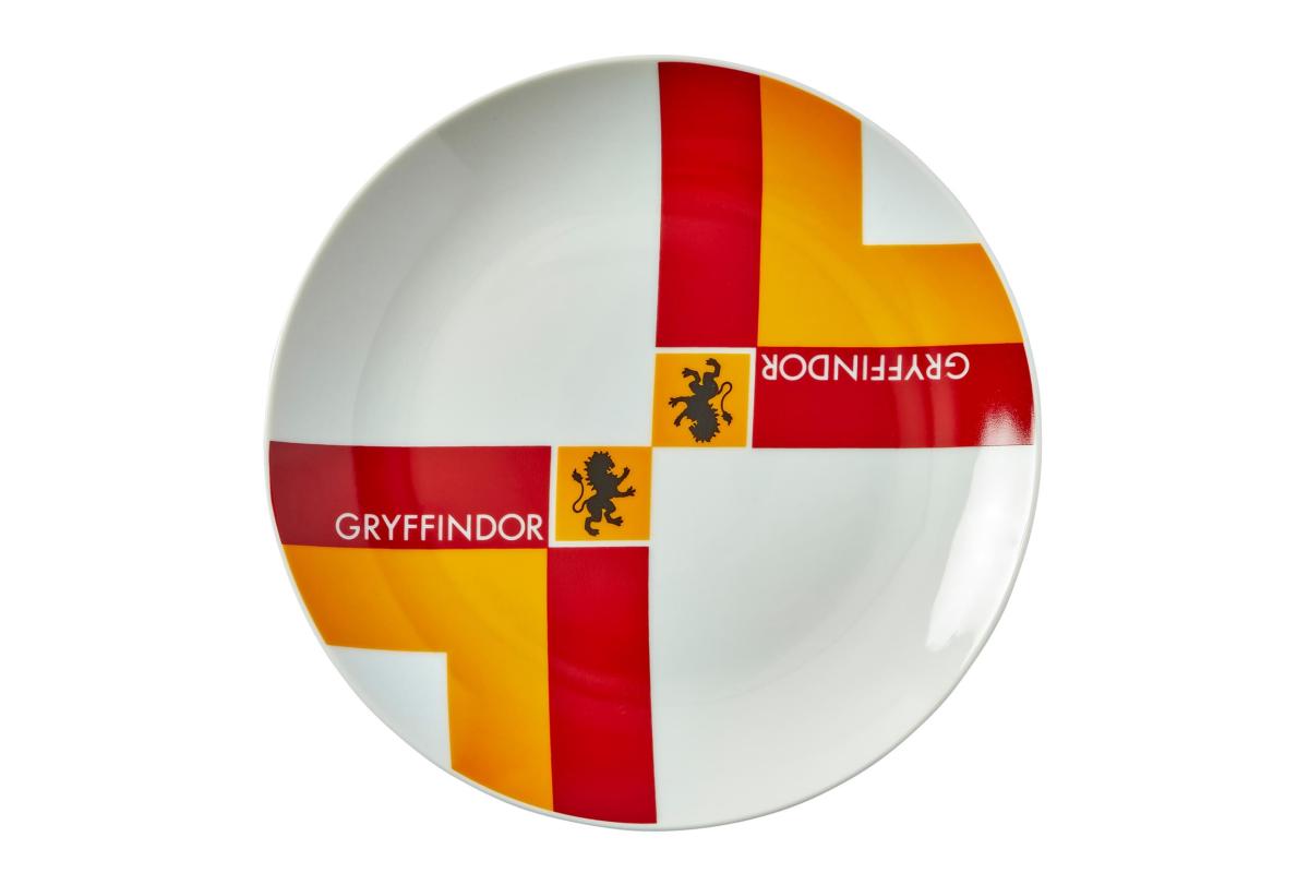 Harry Potter 16 Piece Porcelain Dinnerware Set - Gryffindor picture