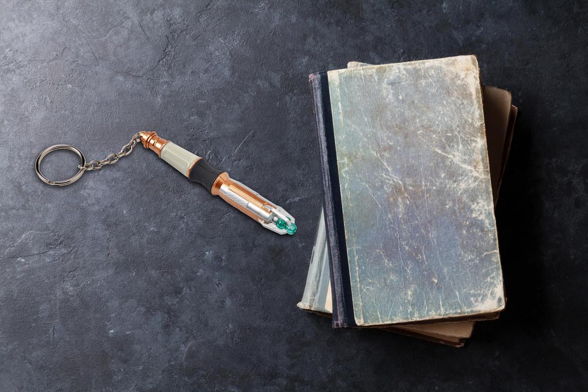 Doctor Who 11th Doctor's Sonic Screwdriver Keychain picture