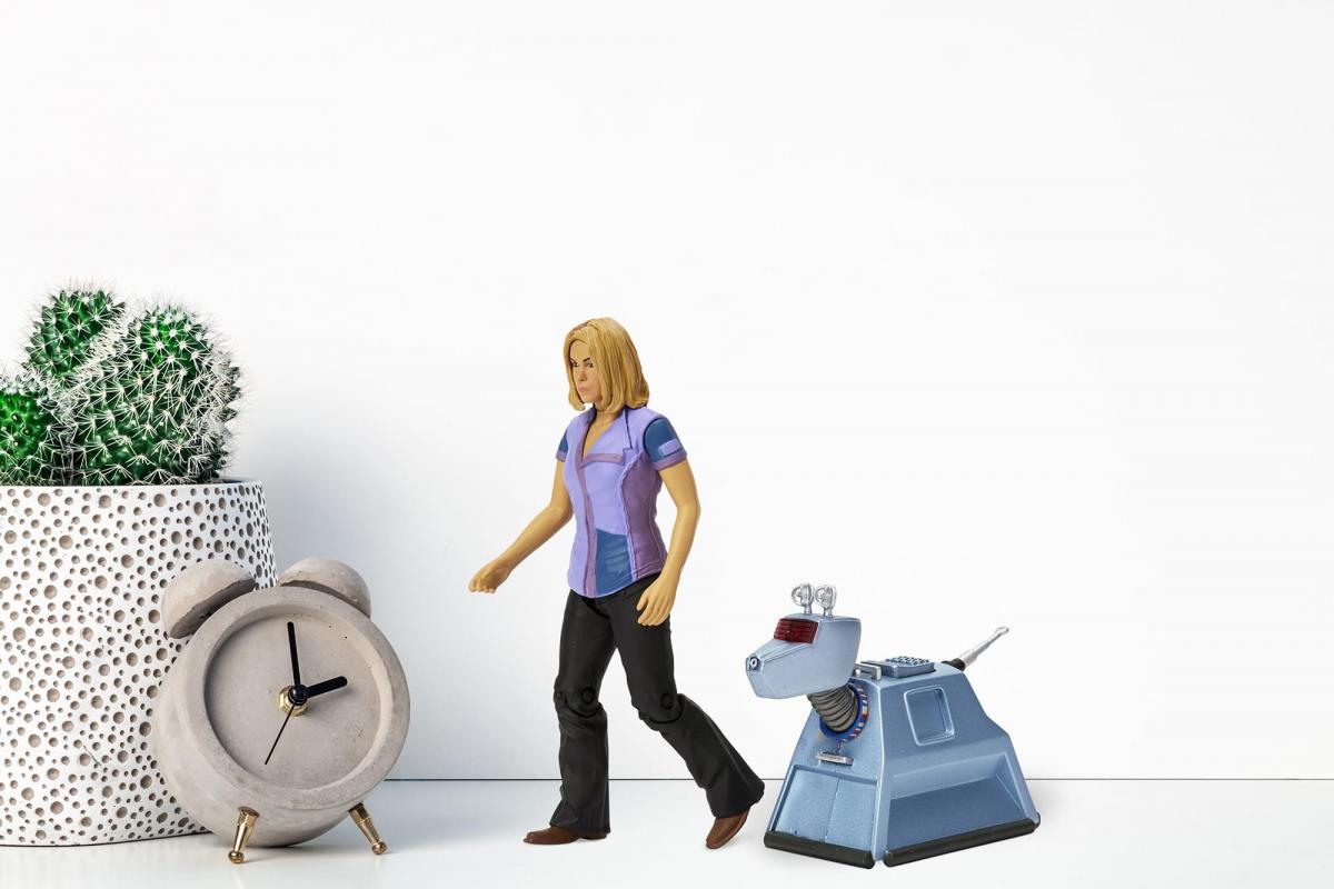Doctor Who 5" Action Figure Rose Tyler with K-9 picture