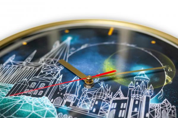 Harry Potter Hogwarts and Golden Snitch Wall Clock picture