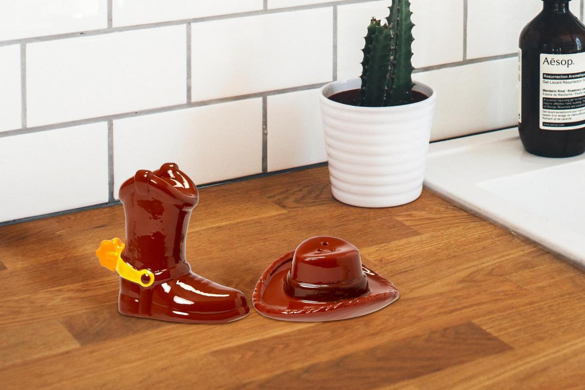 Disney Toy Story 4 Woody Ceramic Salt & Pepper Shaker Set picture