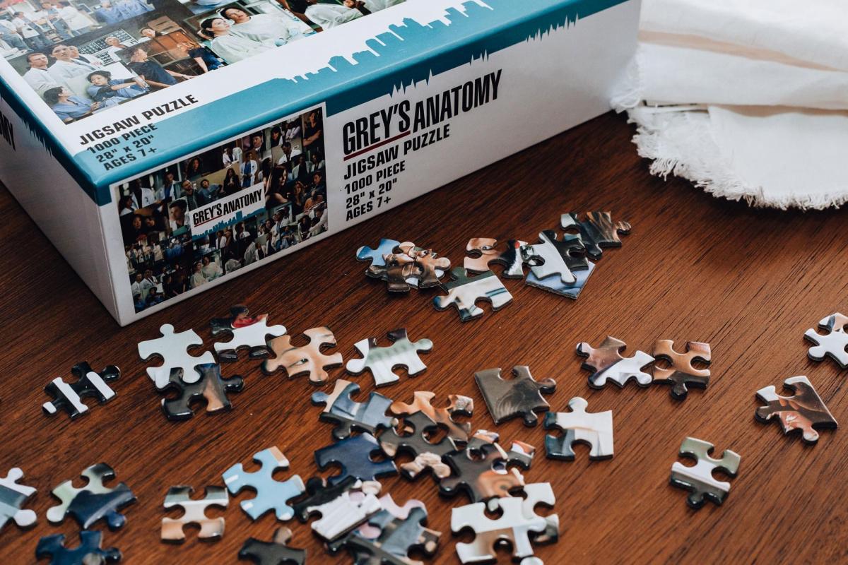 Greys Anatomy Collage 1000 Piece Jigsaw Puzzle picture