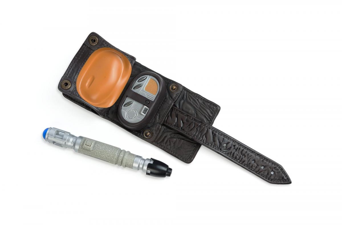 Doctor Who Captain Jacks Vortex Manipulator & Mini Sonic Scr picture