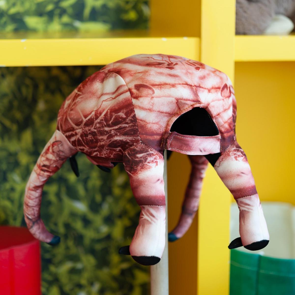 Half-Life Plush Headcrab Hat picture