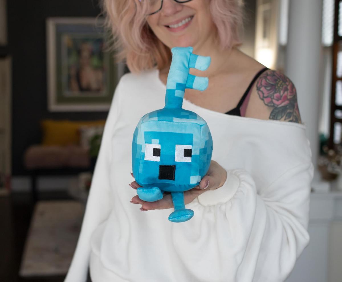 Minecraft Dungeons 7 Inch Diamond Key Golem Plush picture