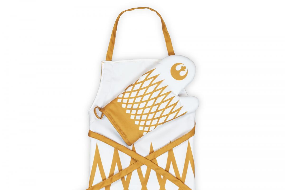 Star Wars Pinache Rebel Logo Apron & Oven Mitt Set picture