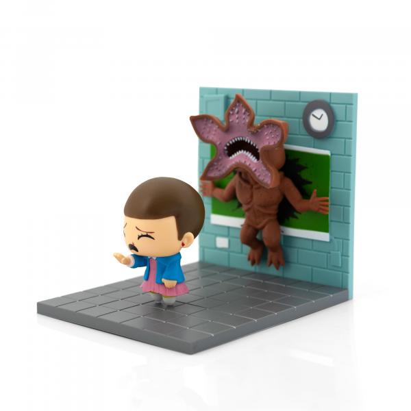 Stranger Things Exclusive 11 vs. Demogorgon Diorama Figure picture