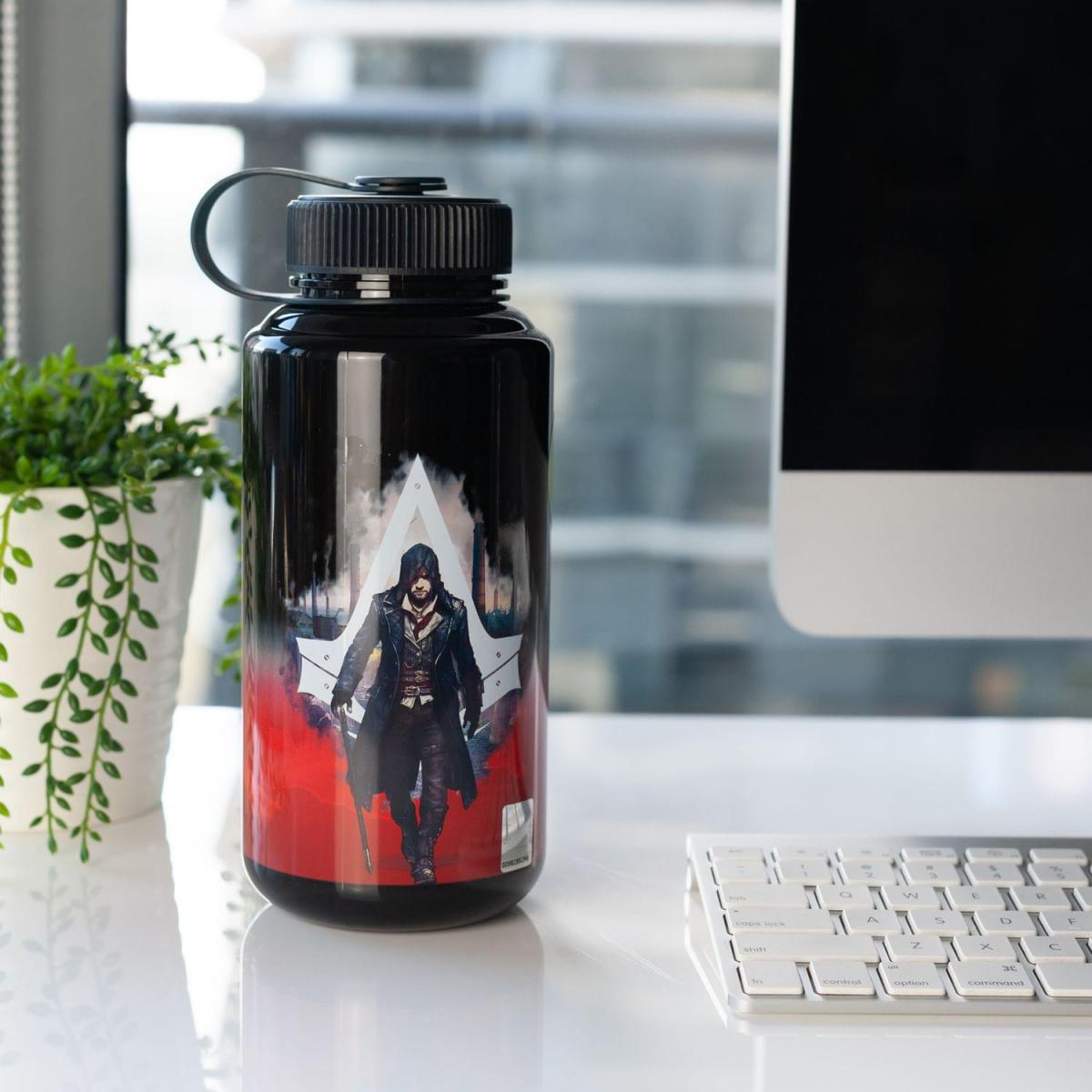 Assassin's Creed Syndicate 32oz Plastic Water Bottle picture
