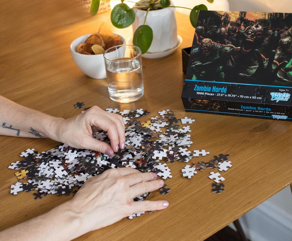 Zombie Horde 1000 Piece Jigsaw Puzzle picture