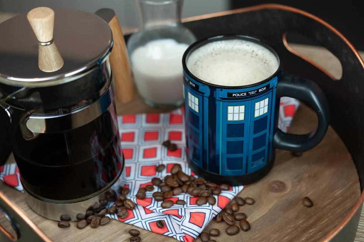 Doctor Who TARDIS 12oz Self-Stirring Mug picture
