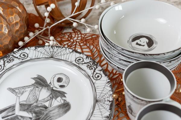 Nightmare Before Christmas 16 Piece Ceramic Dinnerware Set picture