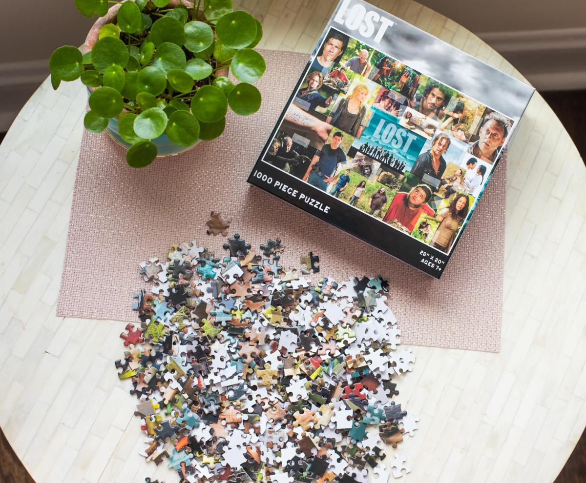 LOST Collage 1000 Piece Jigsaw Puzzle picture