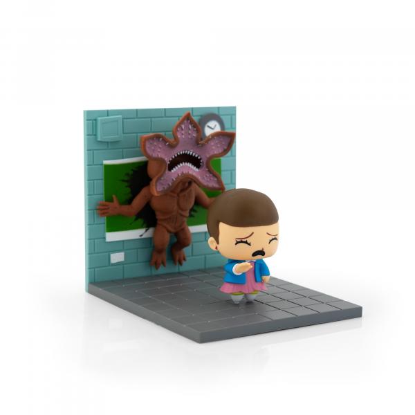 Stranger Things Exclusive 11 vs. Demogorgon Diorama Figure picture