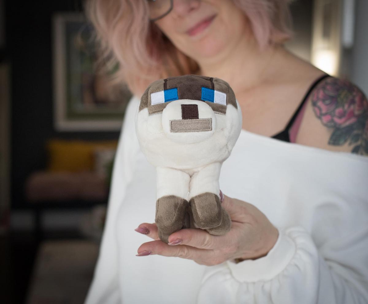 Minecraft 5.5 Inch Siamese Cat Plush picture