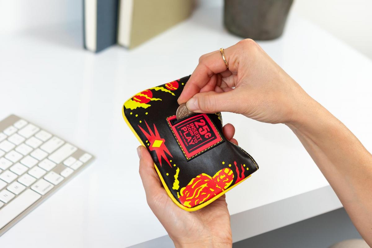 Midway Games Coin Purse: Defender picture