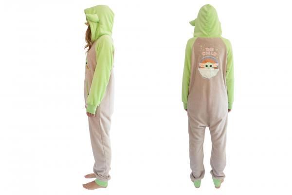 Star Wars Mandalorian Child Ladies Onesie | S/M picture