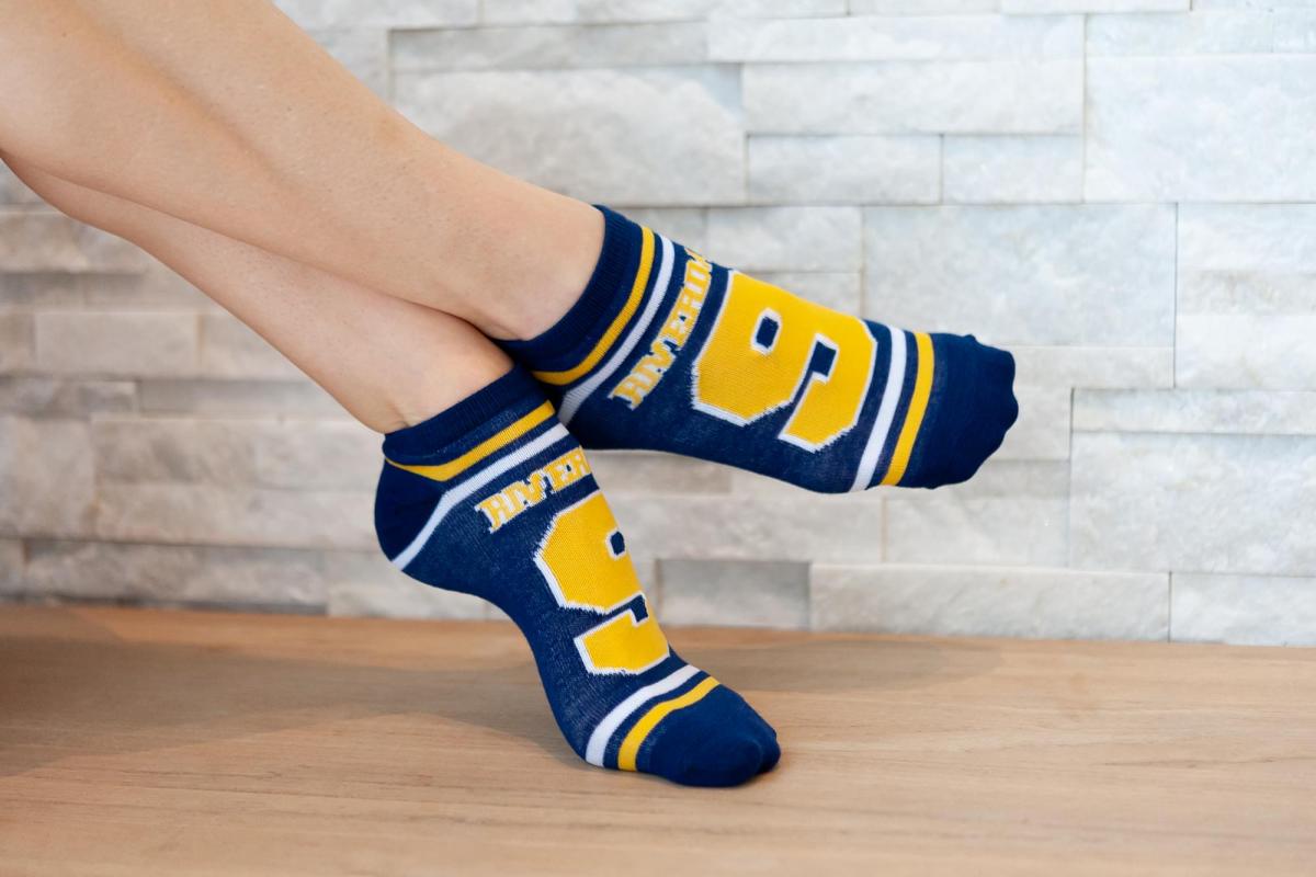 Riverdale Royal Vixens Men's Ankle Socks | 5 Pack picture