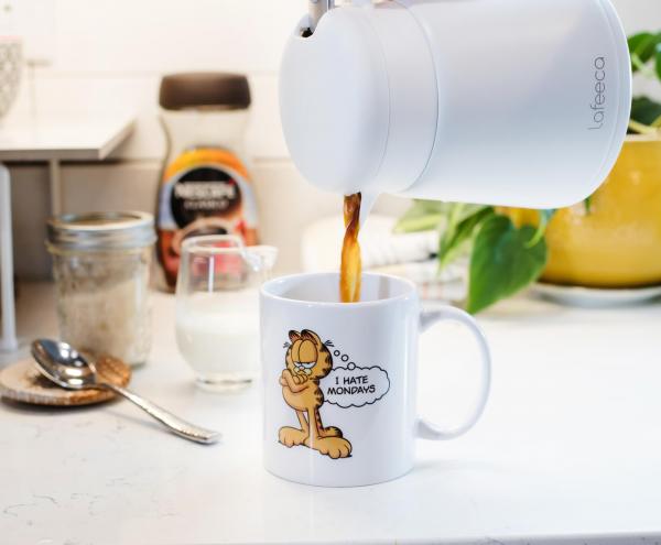 Garfield I Hate Mondays 11 Ounce Ceramic Mug picture