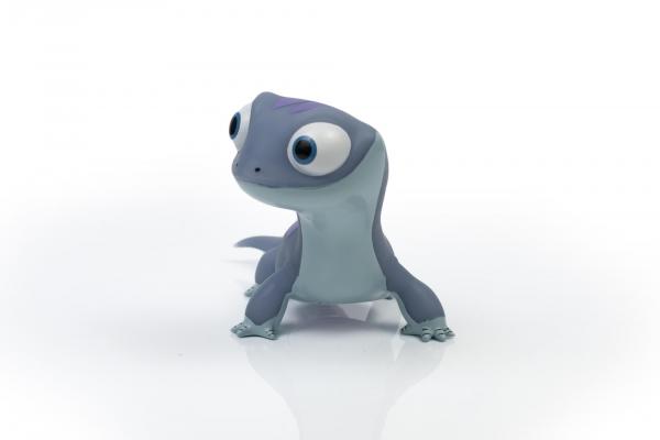 Frozen 2 Color-Changing Bruni Salamander 6 Inch Mood Light picture
