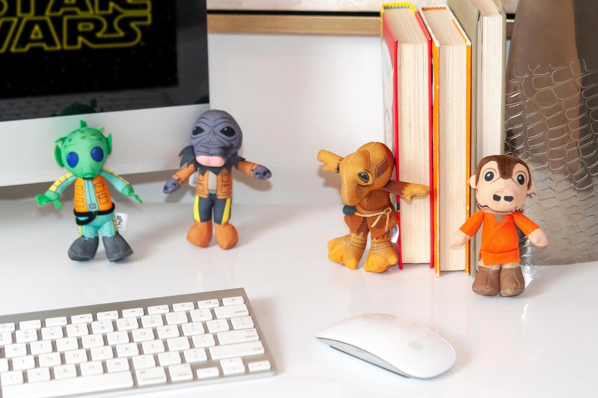 Star Wars Exclusive Cantina Villains Plush 4 Pack picture