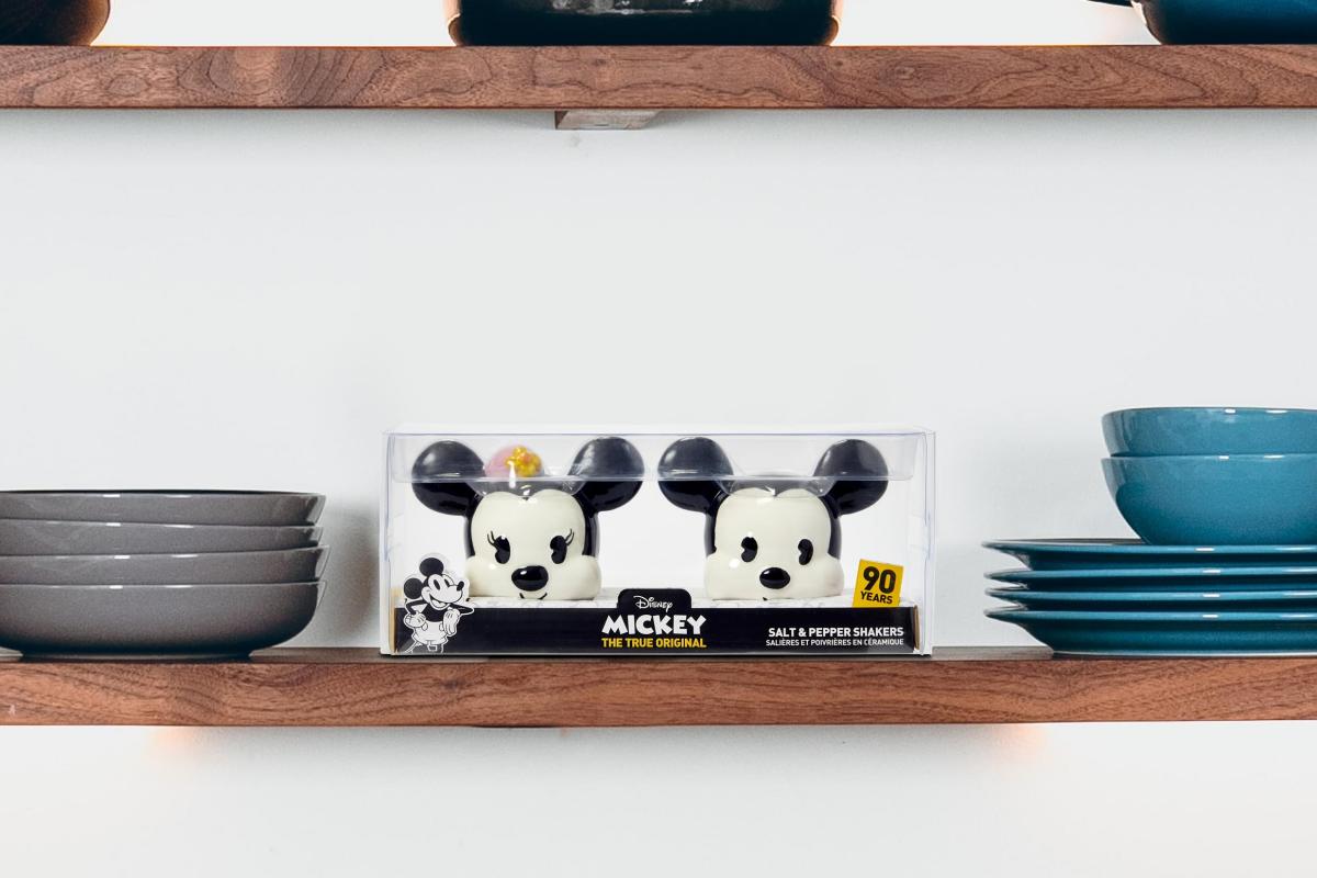 Disney Mickey & Minine Mouse Salt & Pepper Shaker Set picture
