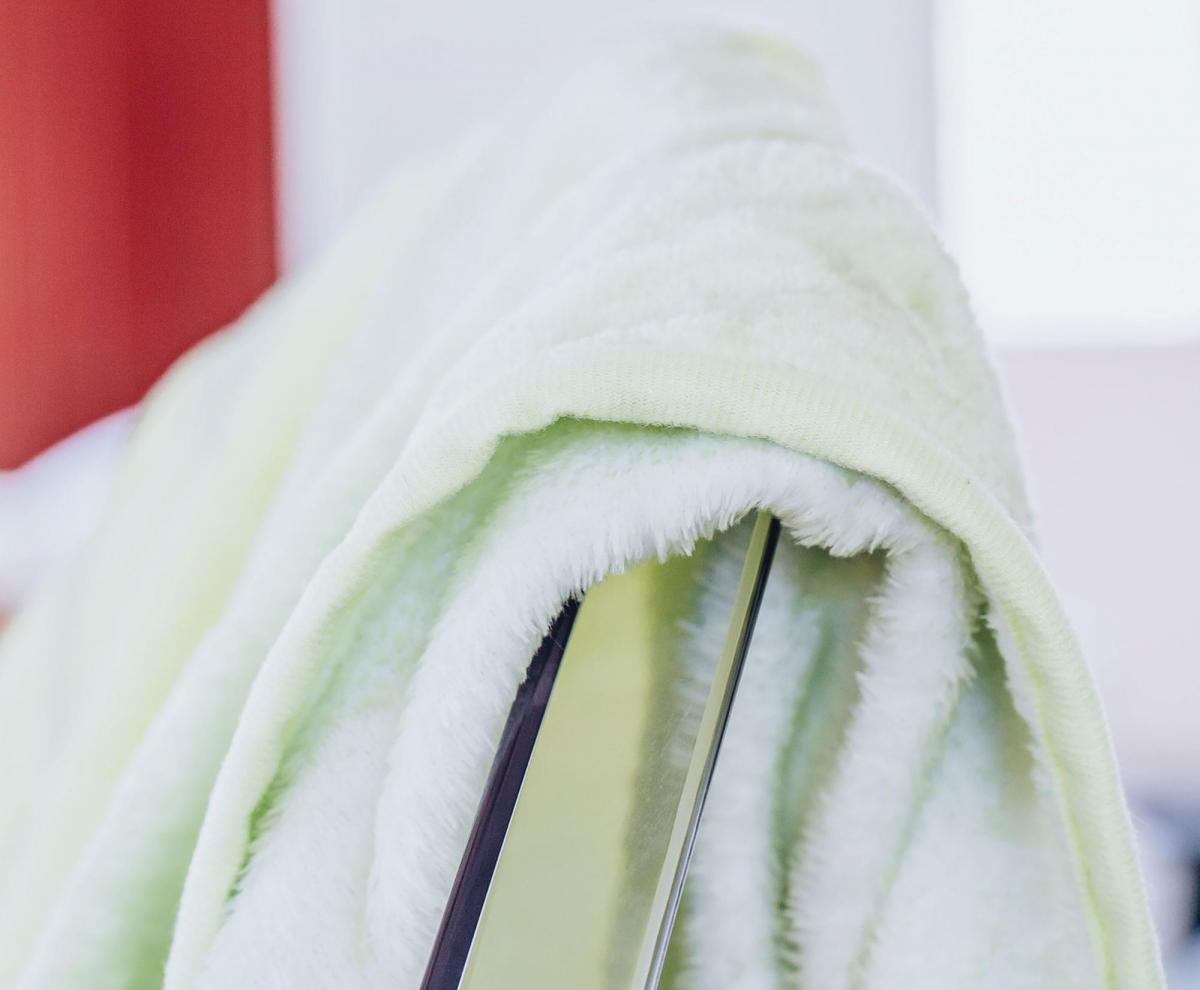 Billie Eilish Blohsh 45 x 60 Inch Throw Blanket picture