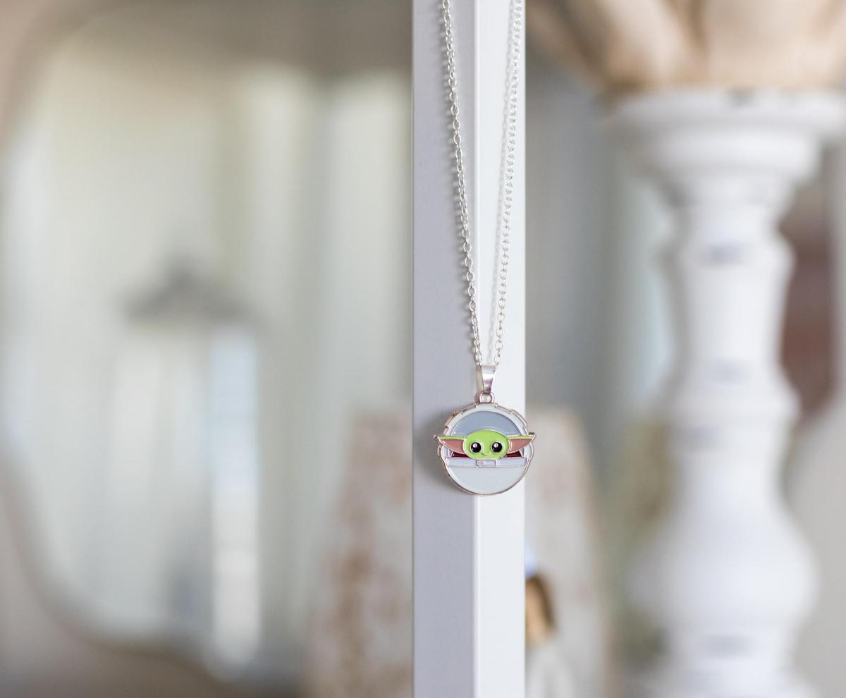 The Mandalorian The Child/Baby Yoda Plate Necklace 24" Chain picture