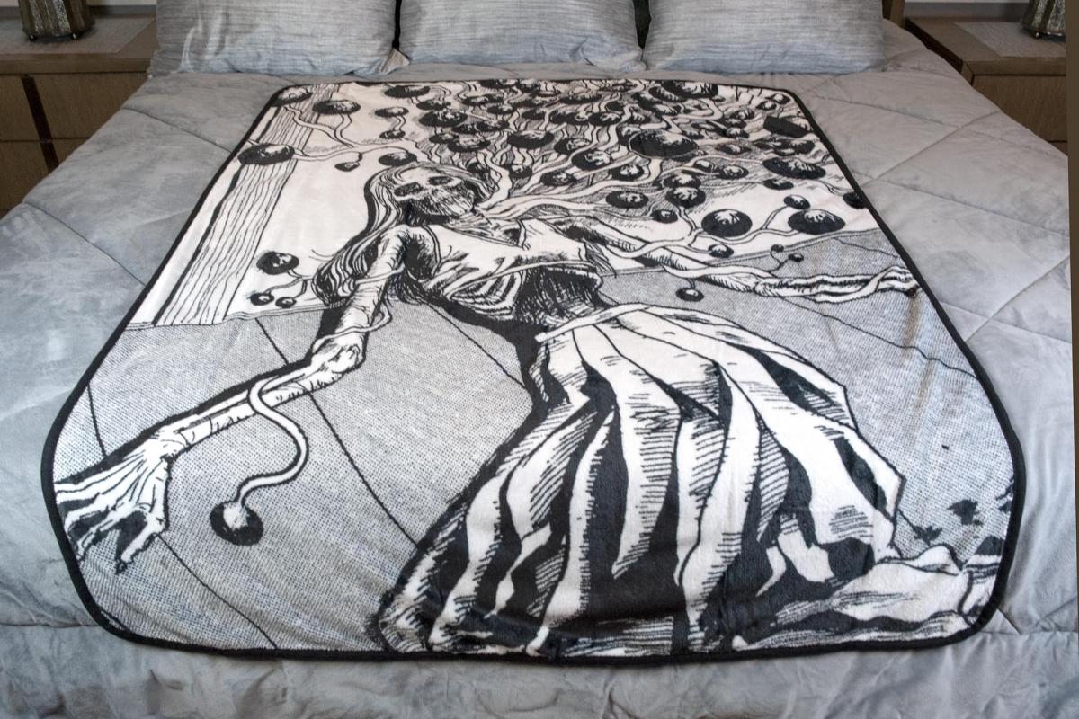 Junji Ito 45x60 Inch Fleece Throw Blanket picture