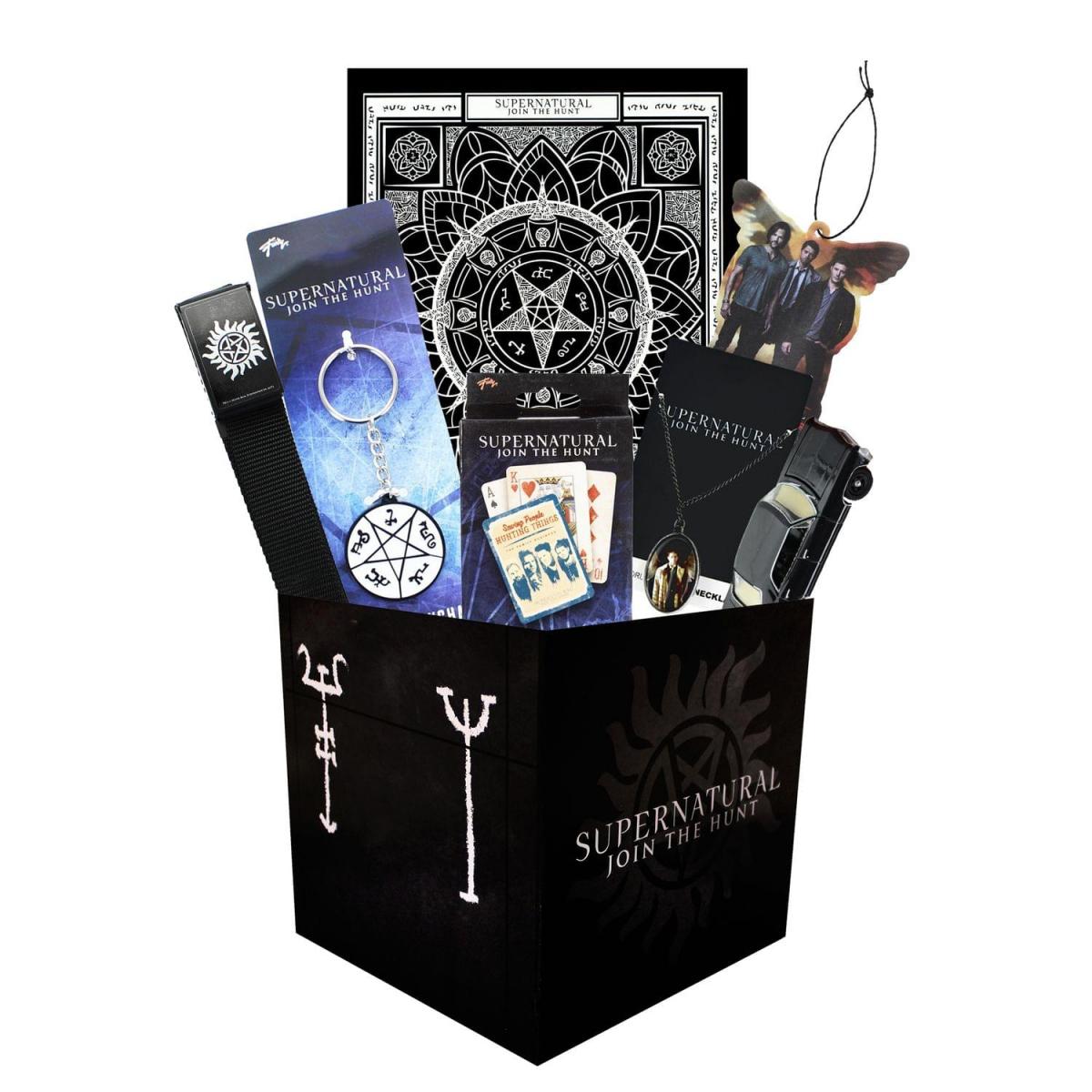 Supernatural Collectors Looksee Box with 6 Collectible Themed Items picture