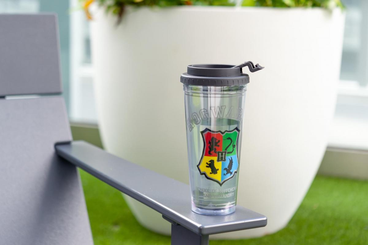 Harry Potter Hogwarts 24oz Double Walled Plastic Travel Mug picture