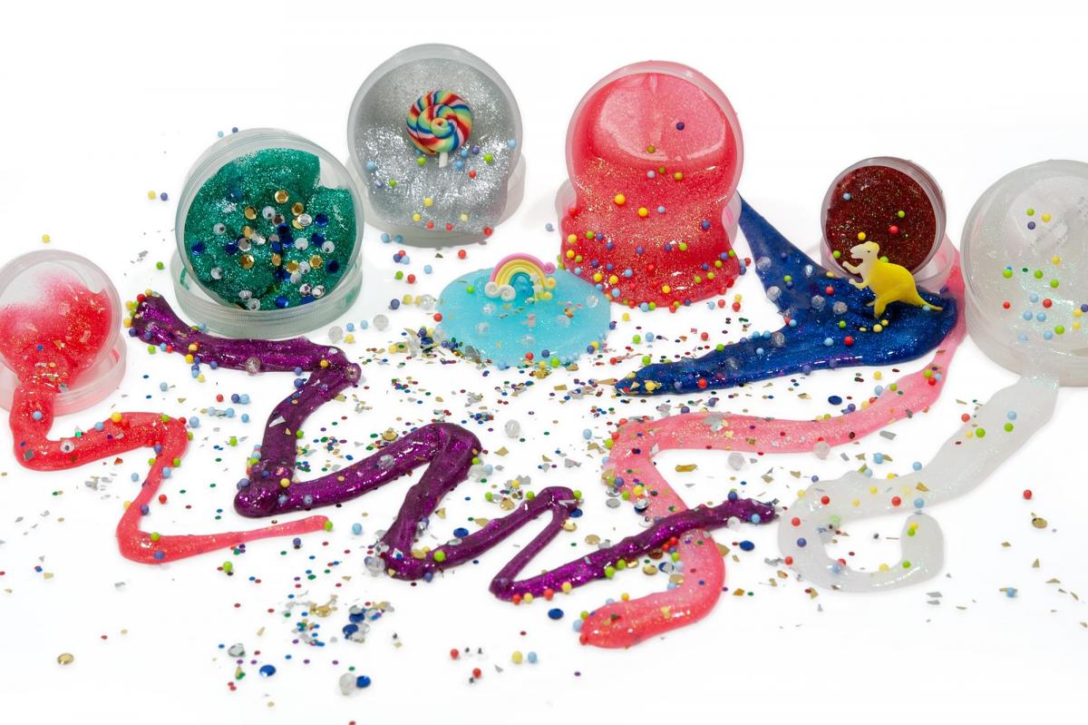 Slimygloop Mix Ems DIY Kit | 10 Slimes | 8 Embellishments picture