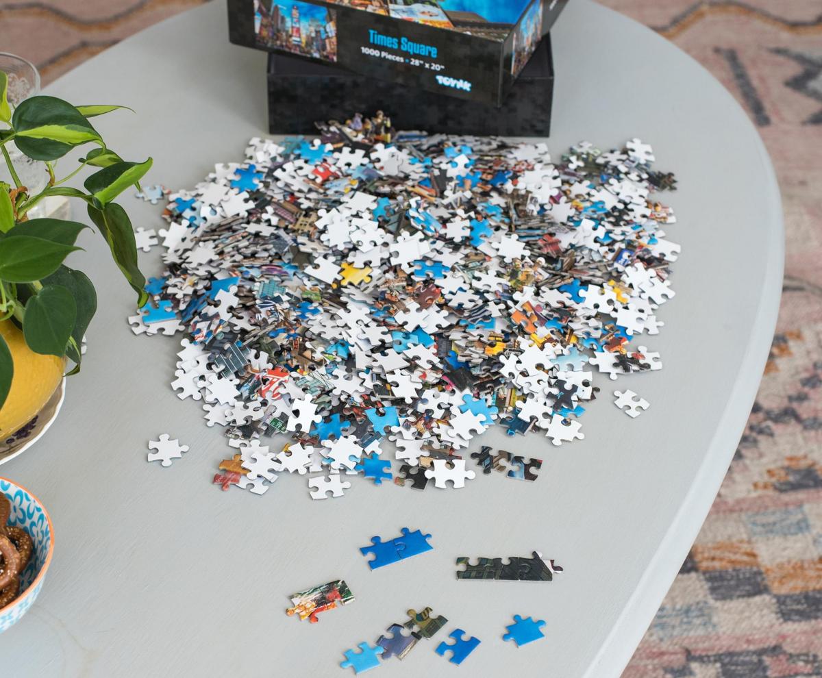 New York Times Square 1000 Piece Jigsaw Puzzle picture