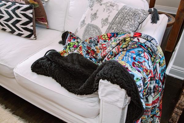 Marvel Comics Oversized Throw Blanket picture