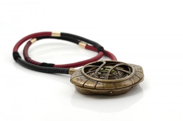 Avengers End Game Doctor Strange Eye of Agamotto 1:1 Replica picture