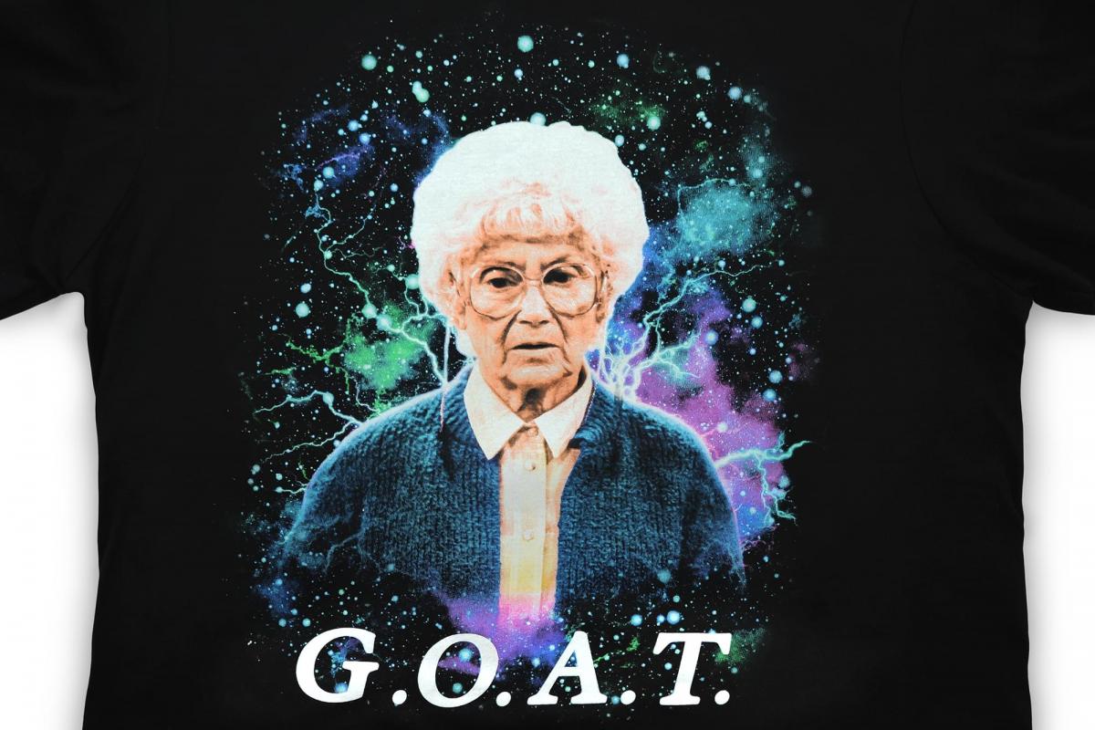 Golden Girls Sophia GOAT- Greatest of all Time T-Shirt XL picture
