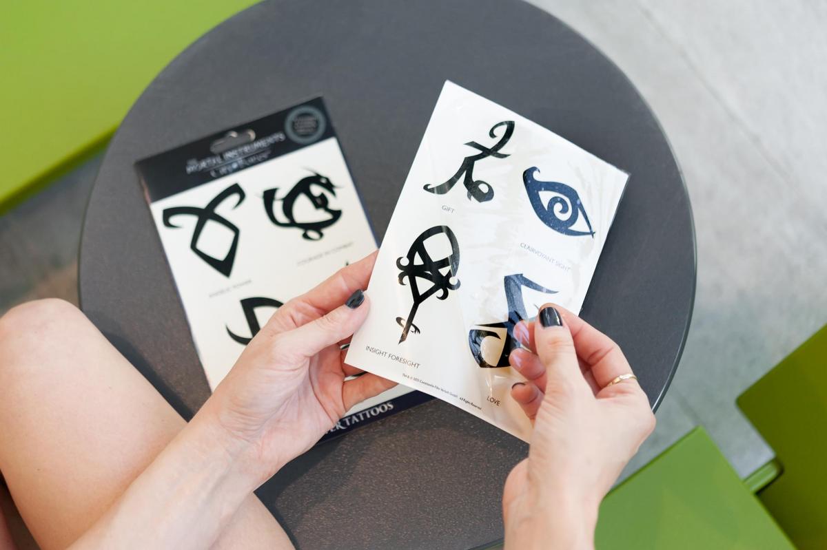 The Mortal Instruments City Of Bones Tatoos Battle Runes 8 P picture