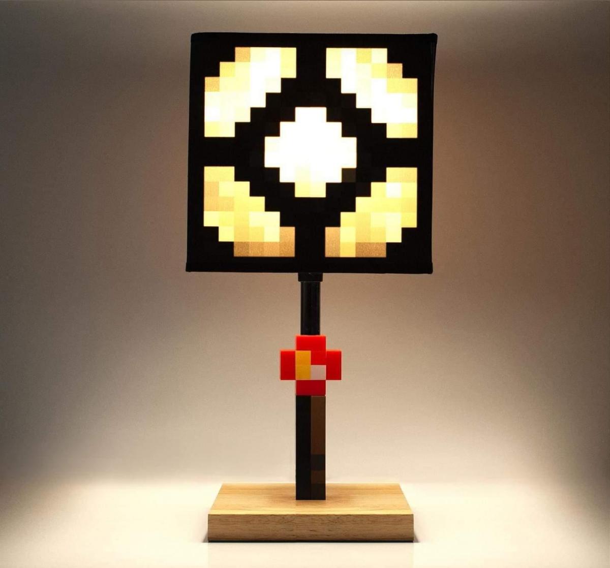 Minecraft Glowstone 14 Inch Corded Desk Lamp picture