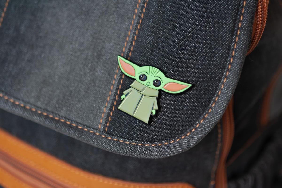 Star Wars Mandalorian Child Ears Up Exclusive Enamel Pin picture