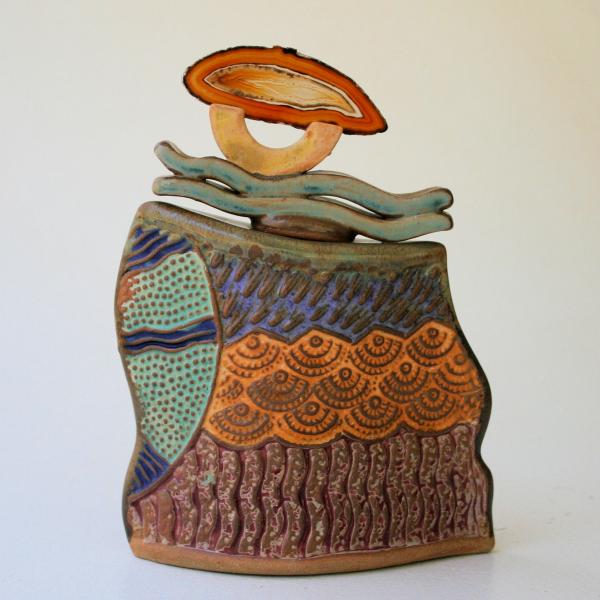Sunfish Vessel with Agate Lid picture