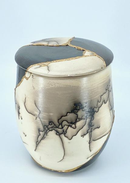 Lidded Kintsugi Horse Hair Vase picture