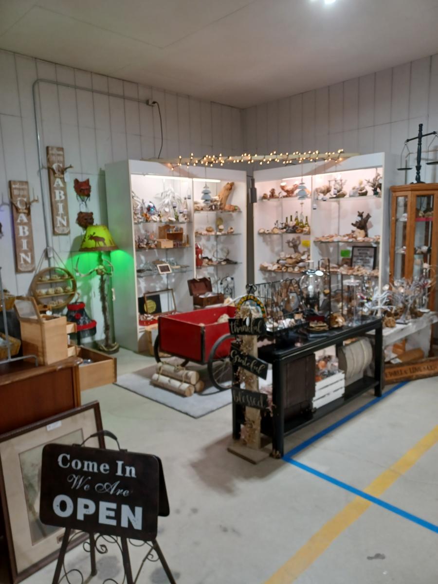 Mystic Moon Rocks, Gems. Sunman Indiana United States Laura