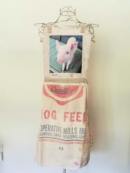 Feed Sack Apron Pig