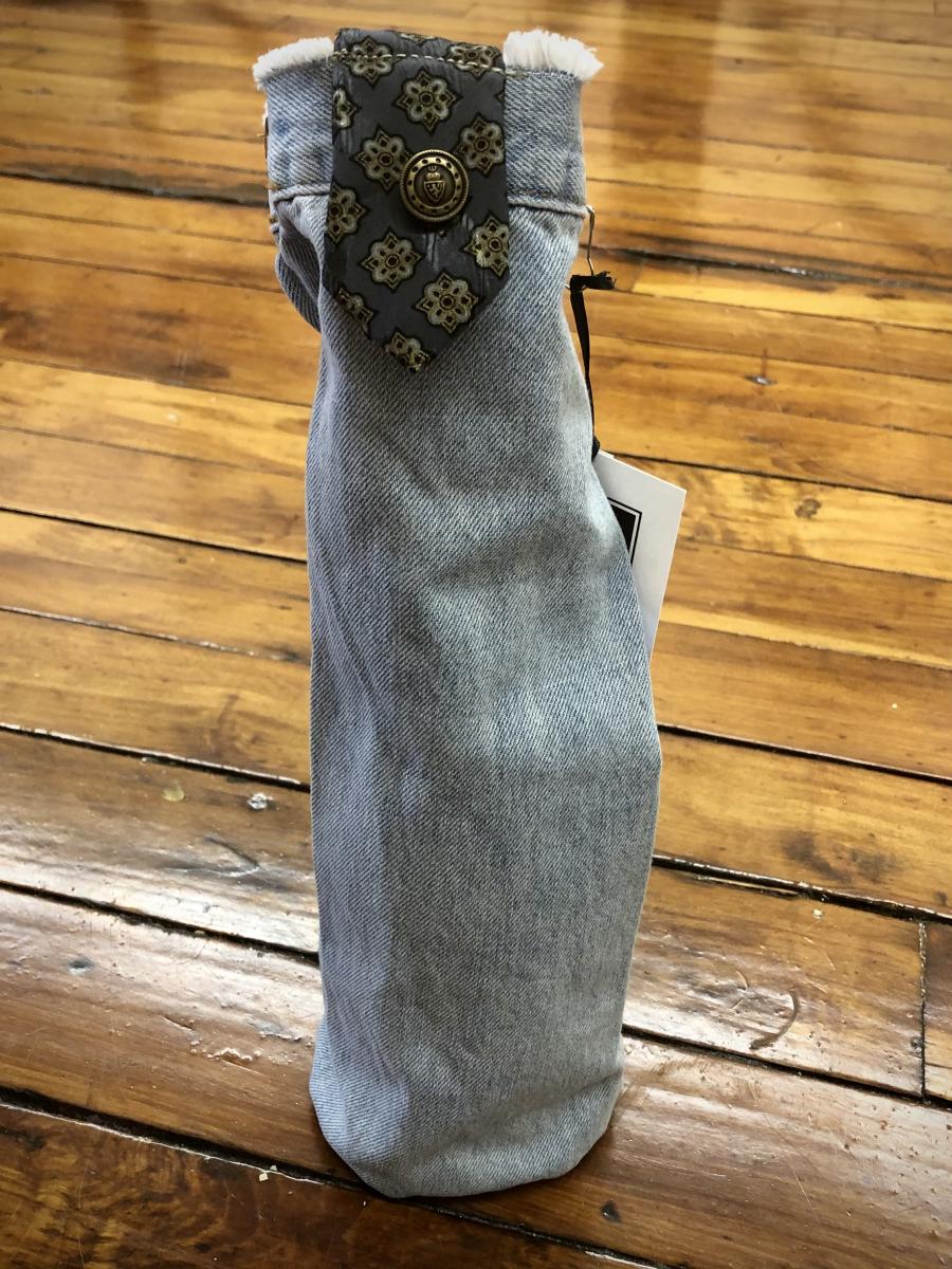raw edge distressed denim + gray geometric tie wine sleeve picture
